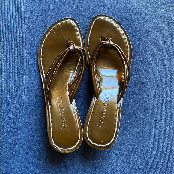 Bernardo Brown Patent Wedge Thong Sandals - Picture 12 of 12